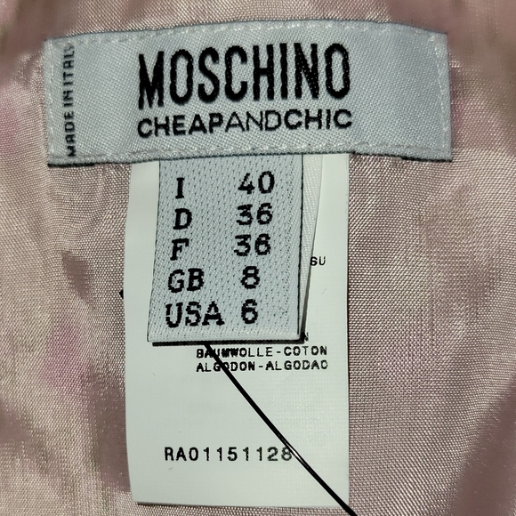 Women's Moschino Rose Print Mini Skirt Size 6 - Picture 3 of 5